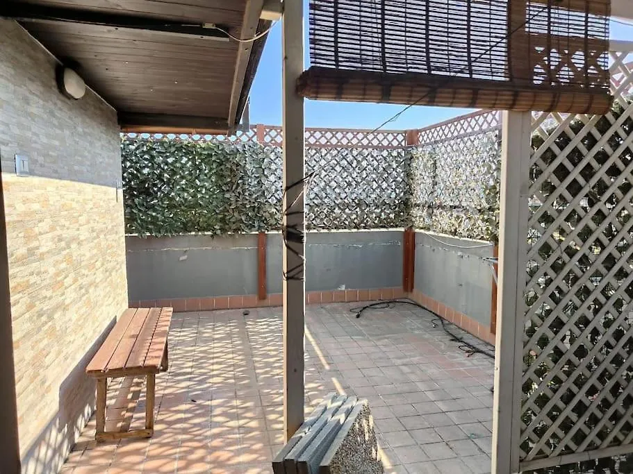 Casa Sandra Pirri 0*,